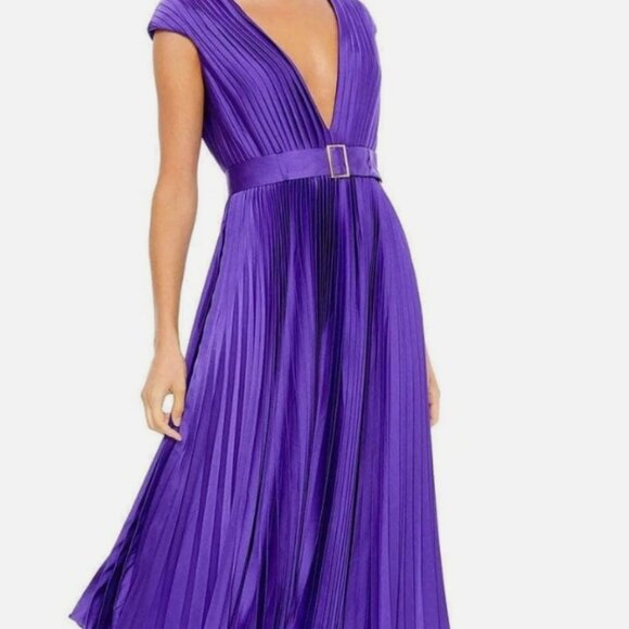 IEENA for MacDuggal Pleated Cap Sleeve Satin Midi Dress Plunging Size 4 NWT - Picture 1 of 9